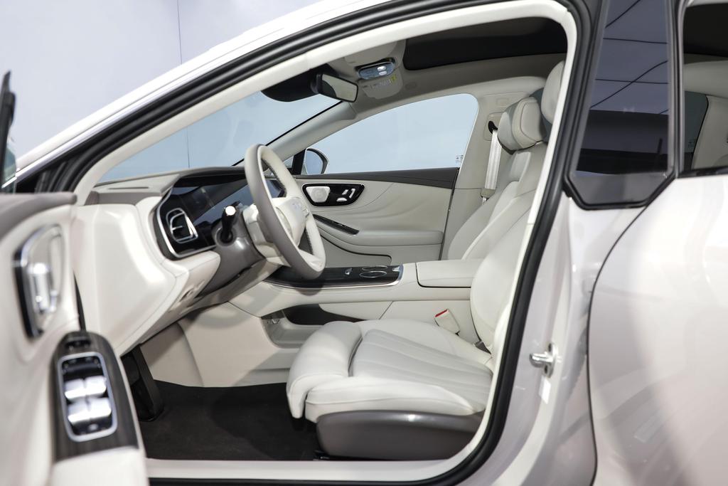 飞凡f7智能驾驶区别,飞凡f7电动汽车怎么样