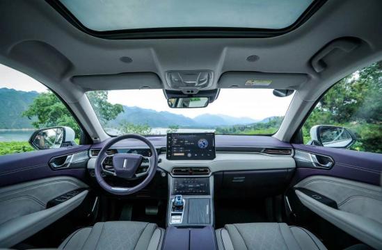 魏牌拿铁dht-phev实测智慧领航功能,魏牌拿铁dht-phev充电桩免费安装