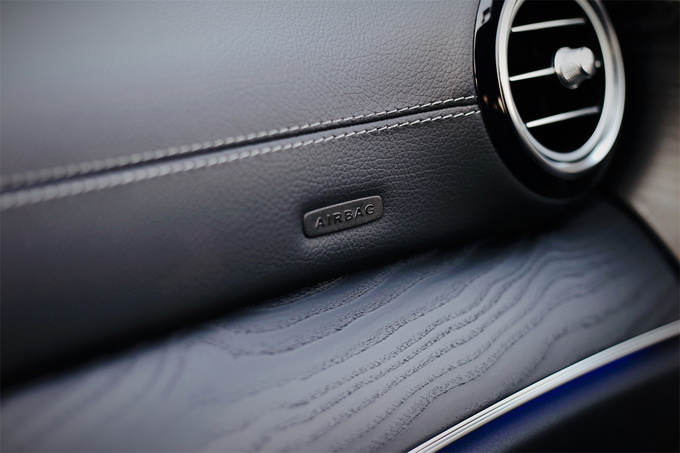 奔驰e标轴买260还是300,奔驰a级180评价