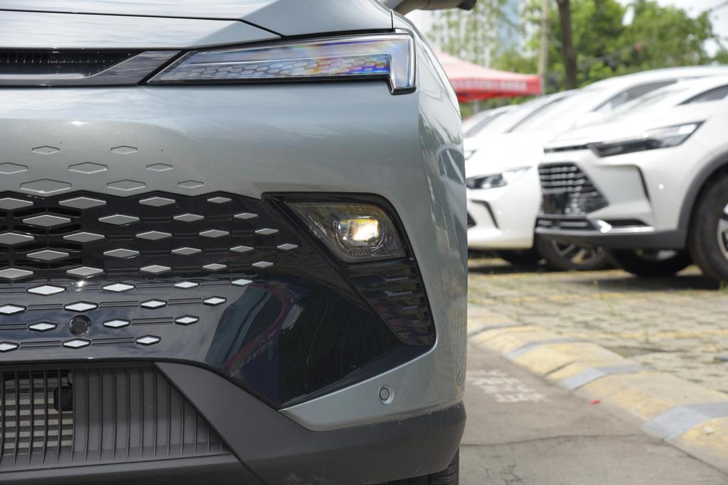 试过才知道，北京汽车魔方有噱头，更有看头｜壹体验。