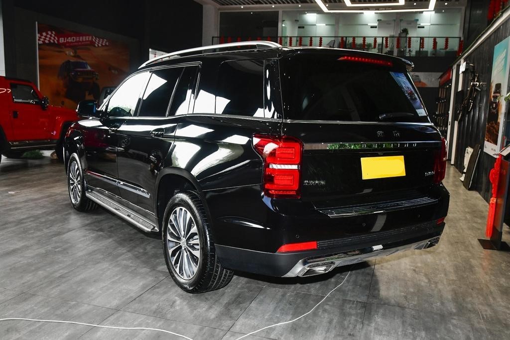 北京bj90豪华大型suv,全新bj90最高配四驱4.0