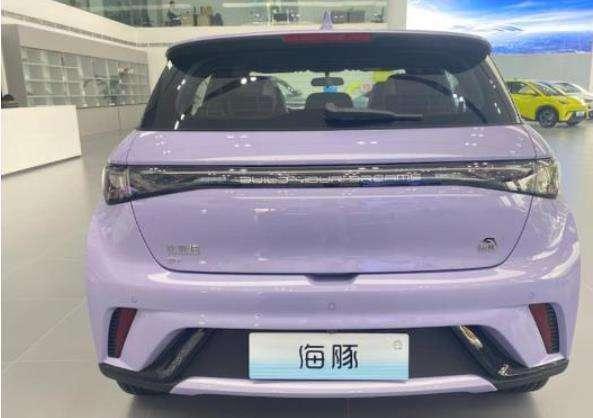 比亚迪e2和比亚迪海豚选哪个,比亚迪海豚的外形真的好看