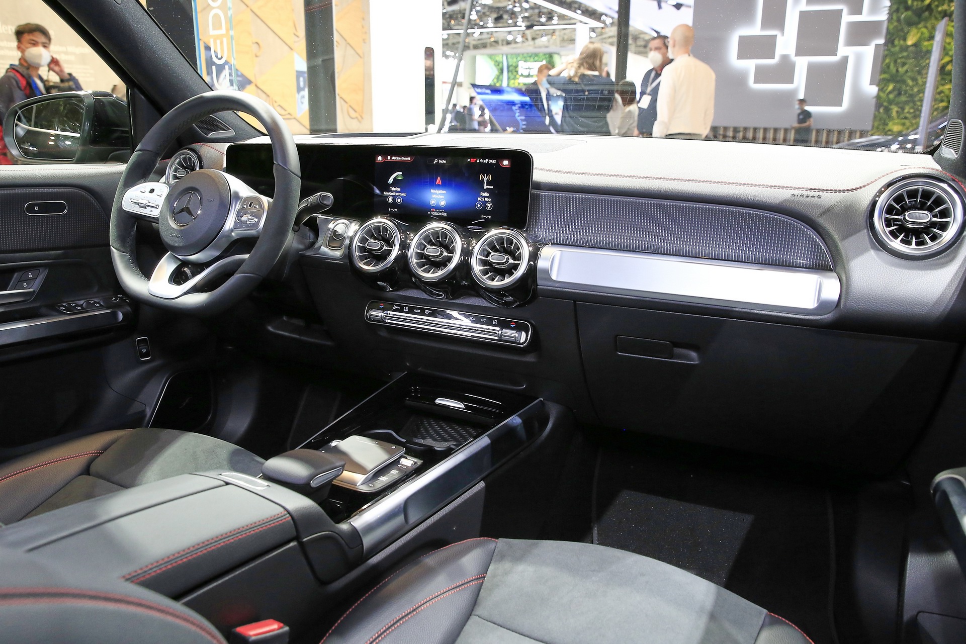 2023款eqb奔驰纯电动落地多少钱,奔驰全新eqb价格曝光7座布局海外