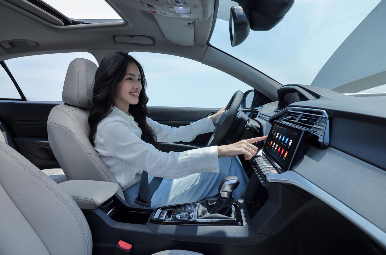 钜惠就现在！“家轿卷王”新408超长5年0息，超低3成首付