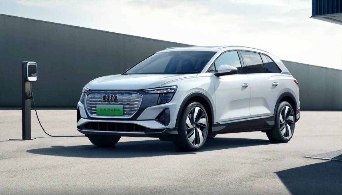 奥迪q4etron为什么比奥迪q5etron还贵,2023款上汽奥迪q5etron售价