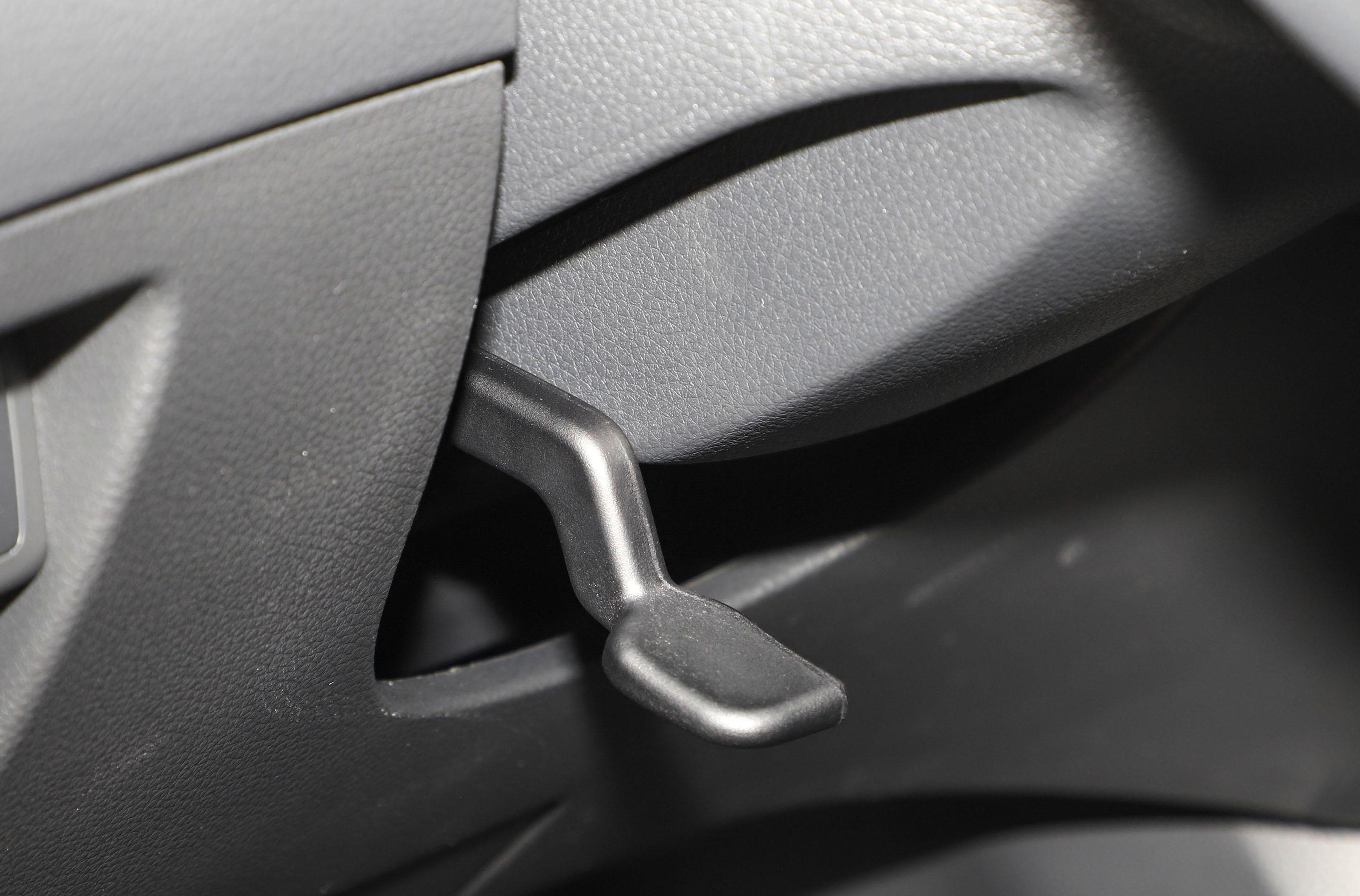 日产逍客2021款和日产经典轩逸,日产逍客2017款2.0lcvt豪华版车机