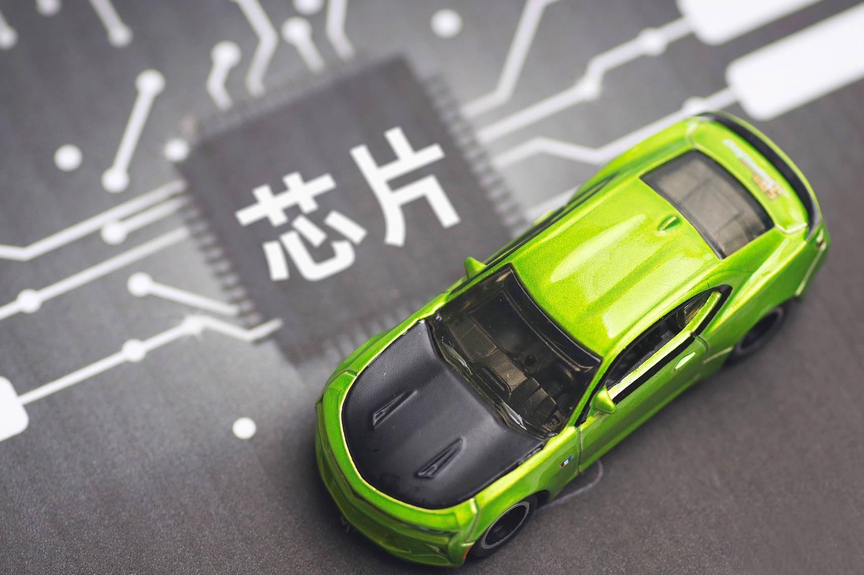 从严重掉队到首进前五，天籁雄起的背后，真的全靠“降价”？