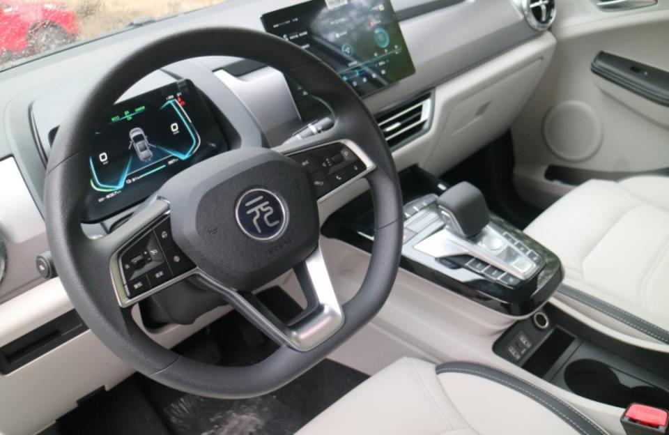 比亚迪元pro测评7.98万,比亚迪元pro新能源2021款落地价