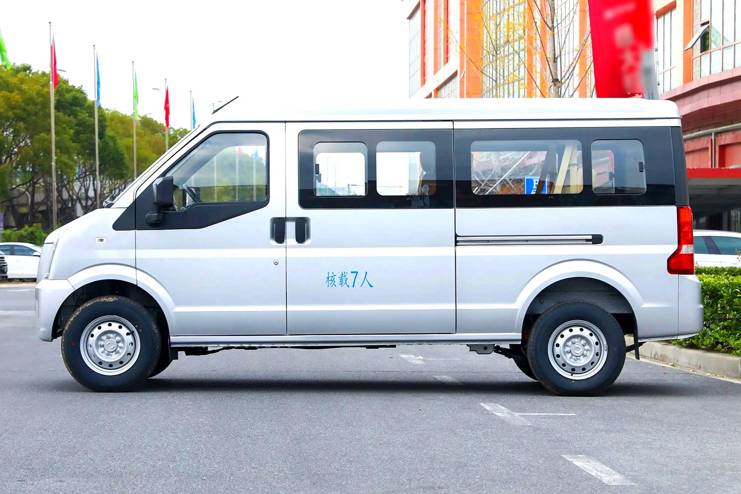 东风小康面包车一台发动机多少钱,东风小康面包车开了五年卖多少钱