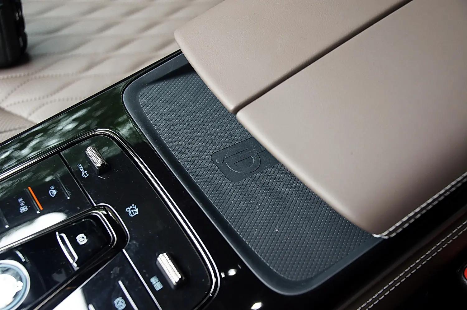 感受中式豪华比亚迪汉ev,2022款比亚迪汉ev有哪些新科技