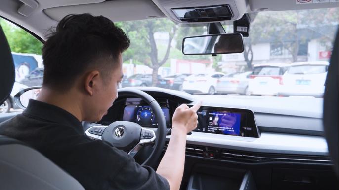 新款高尔夫和新款飞度,1.5手动飞度和1.4t手动高尔夫