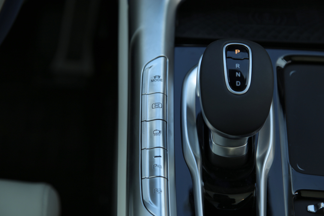 新款岚图free增程版用车感受,岚图free增程版2024款试驾