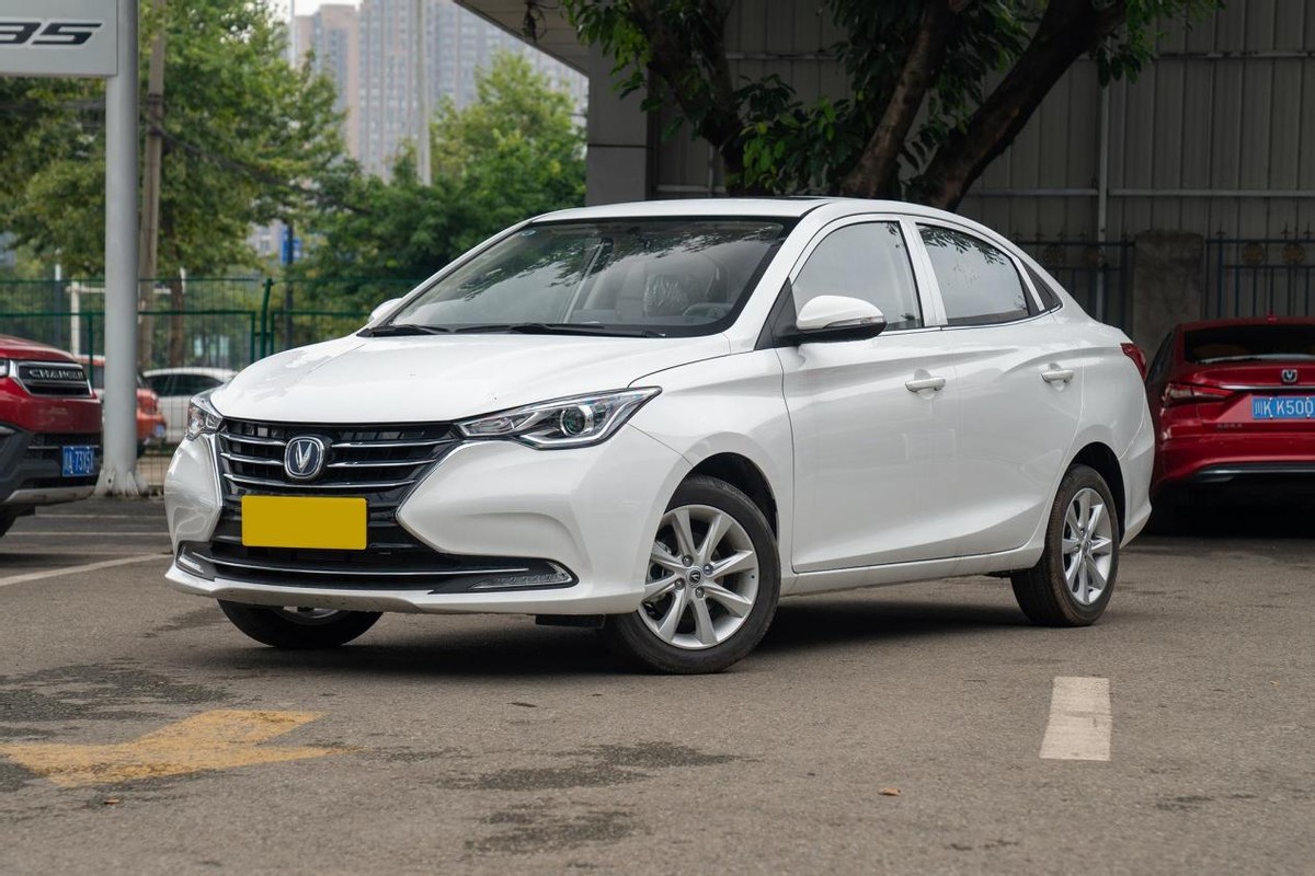 长安悦翔手动舒适型性价比,长安悦翔国六版油耗及价格