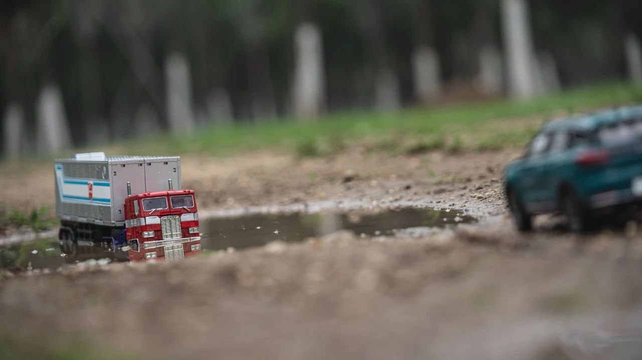 车辆涉水时应怎么操作,车辆涉水只要不熄火就没事吧