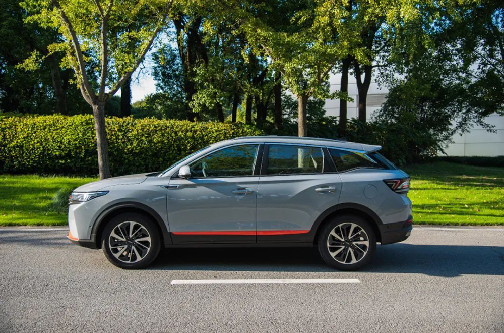 试驾东风风神ax7七座,东风风神ax7使用感受