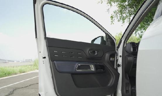 天逸beyond的驾驶感受比汉兰达好,2022款天逸共创版和天逸beyond