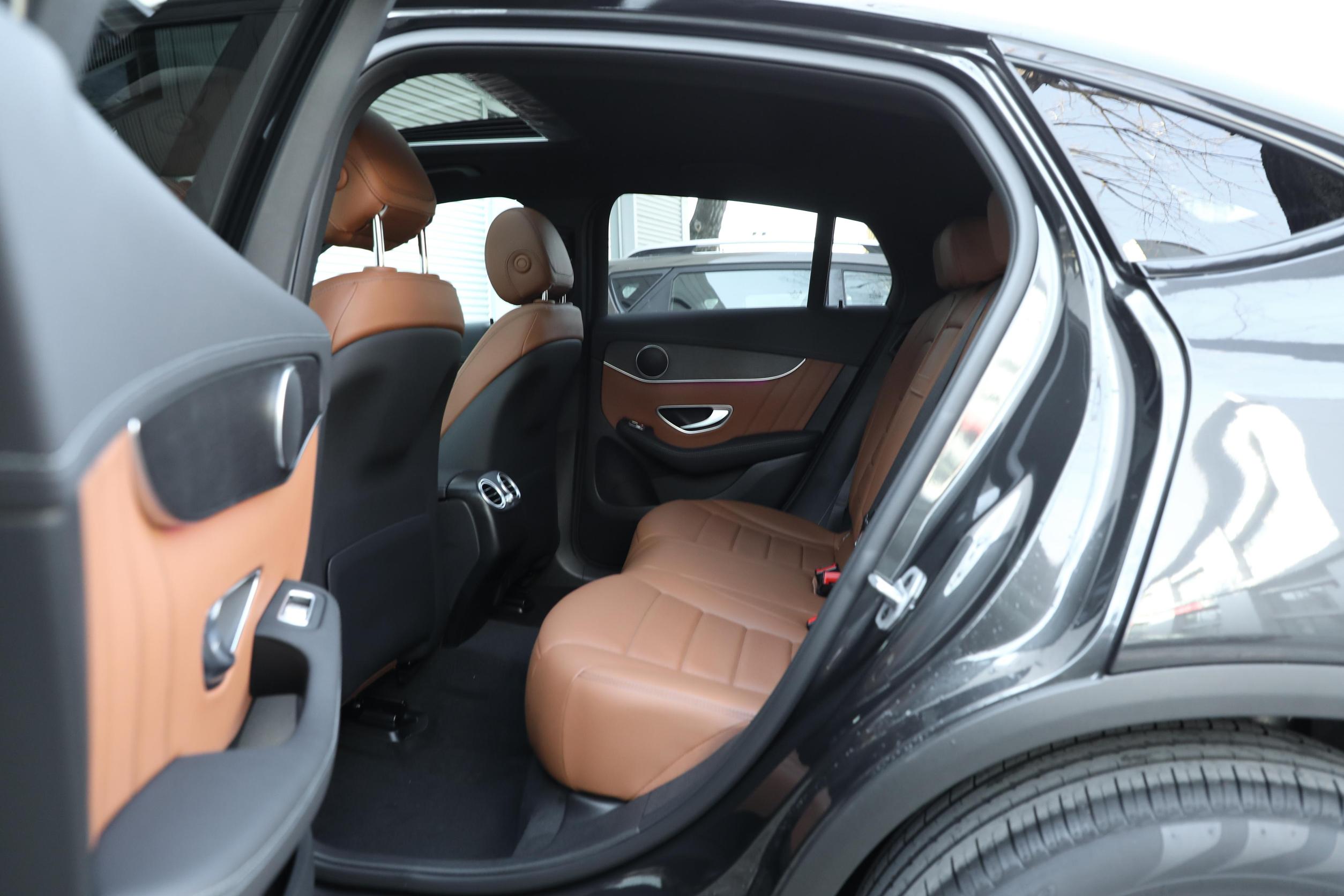 奔驰glc进口轿跑suv性能,奔驰glc轿跑suv低功率加速