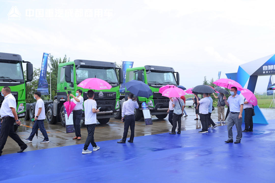 豪沃v7-x系自卸车图片,豪沃3806.8落地价