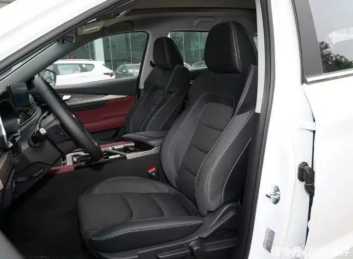 2020款捷途x70手动悦行版7座,2023款捷途X70七座梦想版