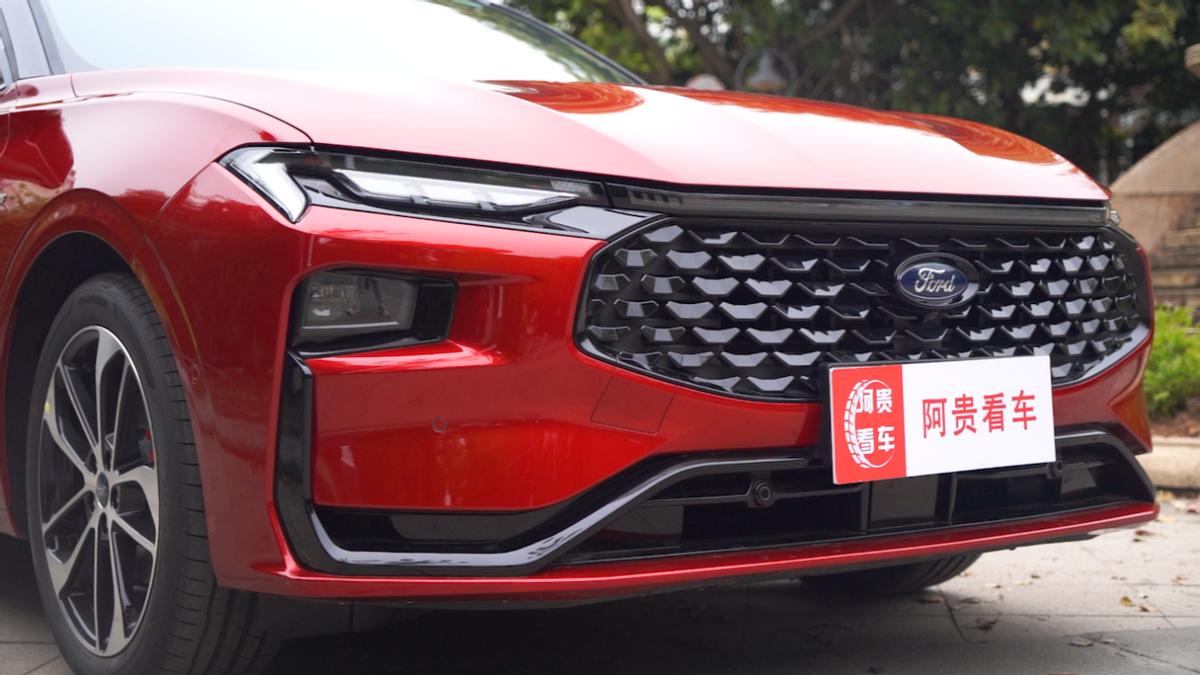 试驾全新一代蒙迪欧,全系2.0T+8AT,预售最低不到16万,香得不行