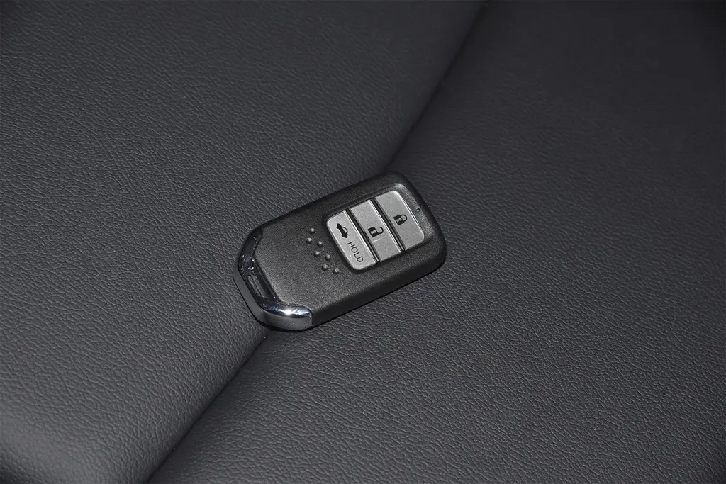 雅阁使用手册视频自动驻车,雅阁使用手册视频节能模式