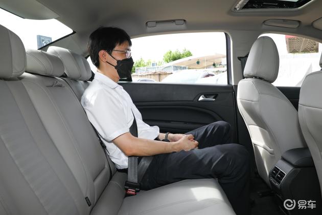 标致408碳晶黑,标致408十周年碳晶黑