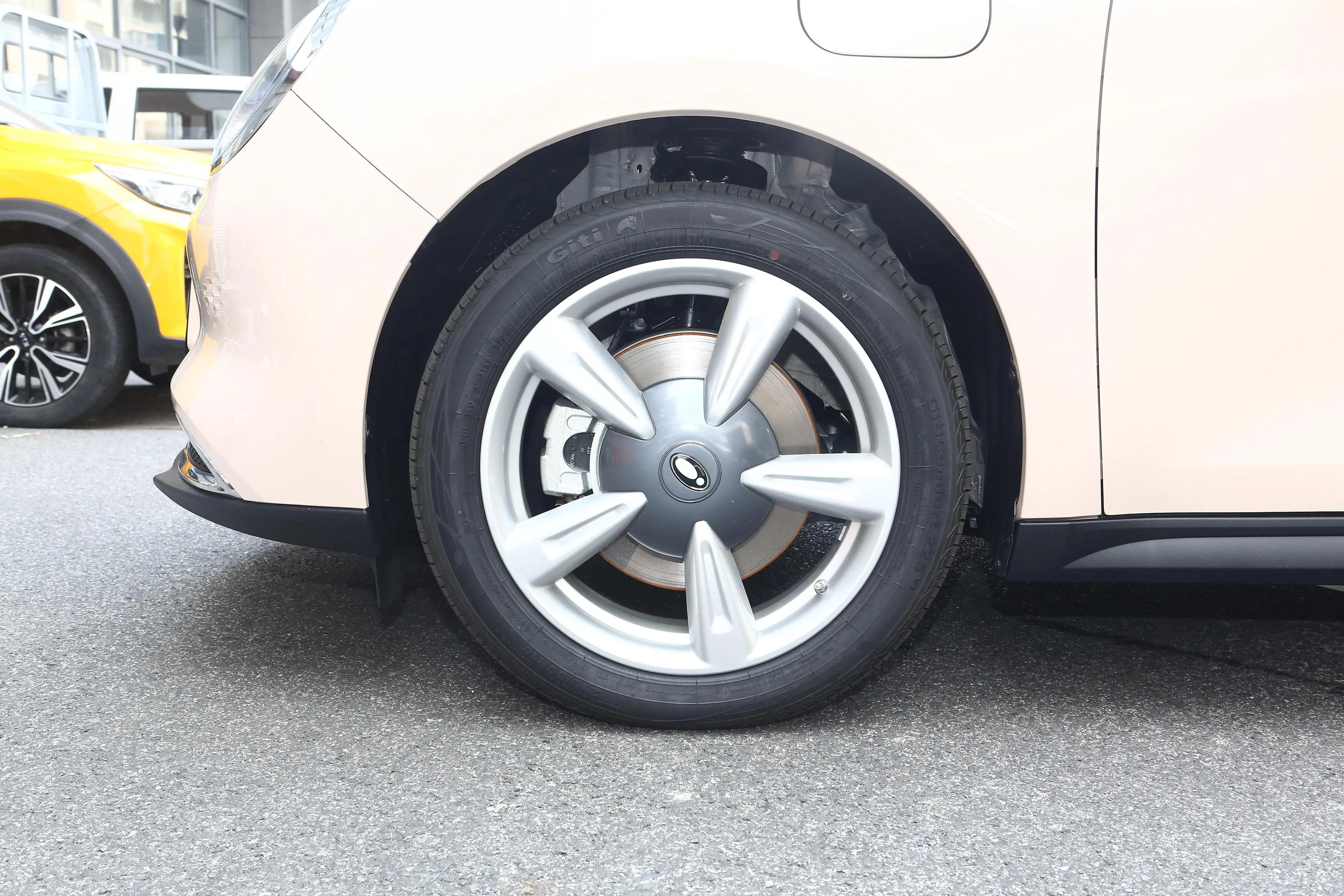 适合小姐姐买的高颜值纯电代步车 (年轻人首选代步神车)