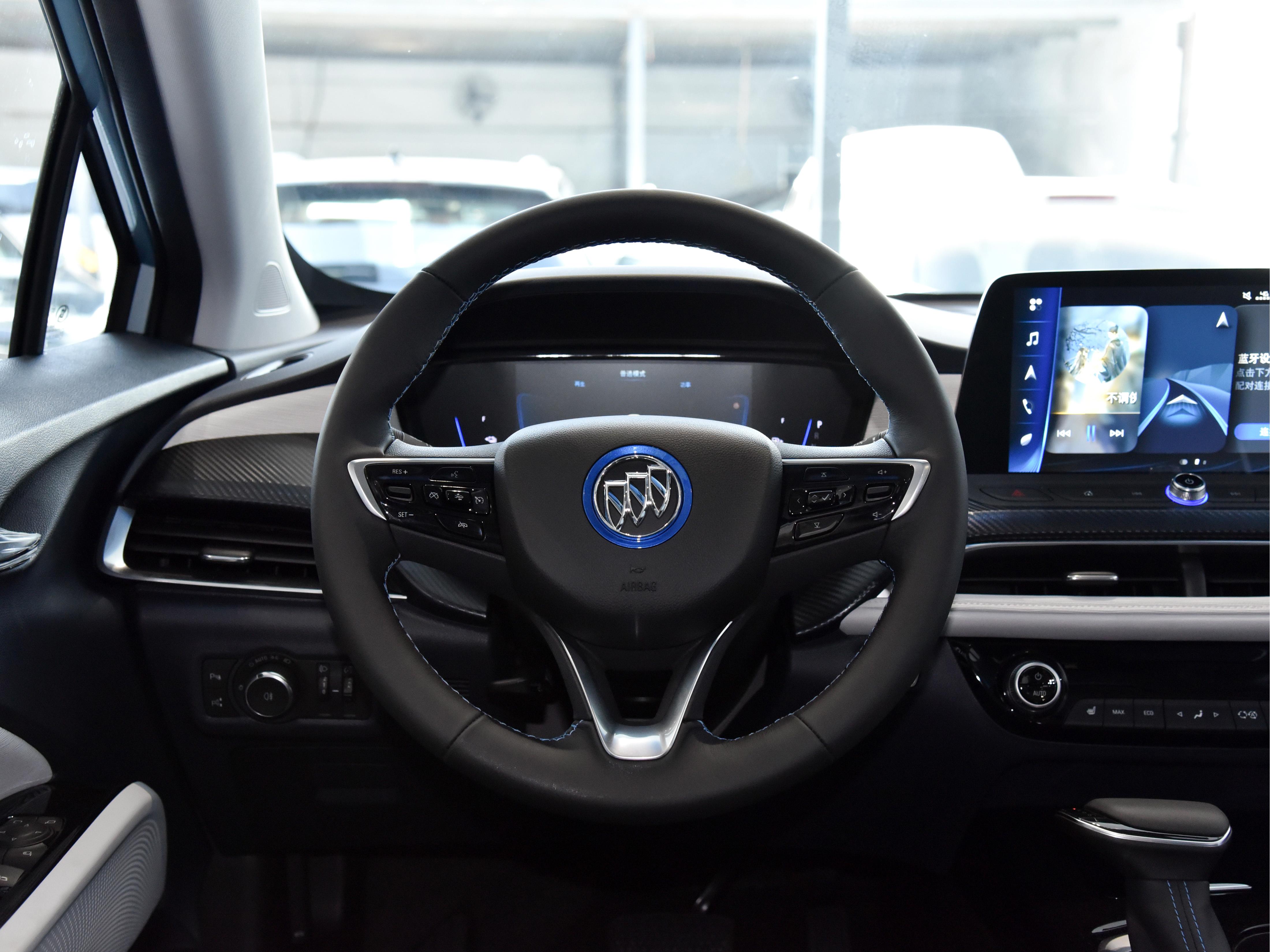 四缸混动系统,新款微蓝6驾驶感受