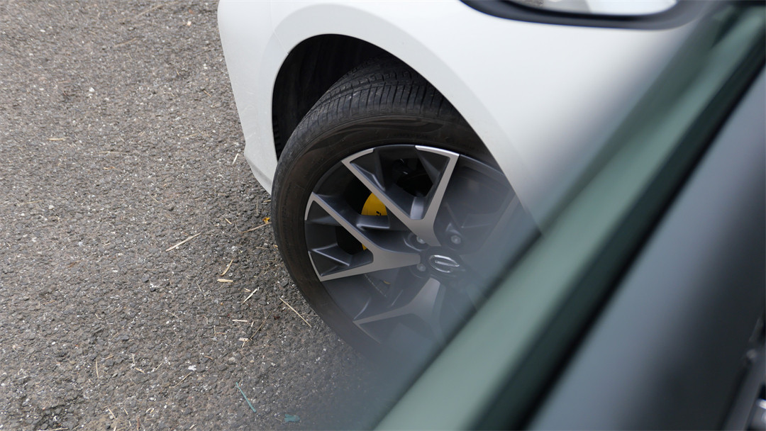 10万左右性价比高的车影豹,传祺影豹10万轿跑