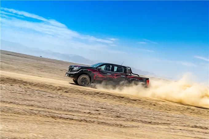 纳瓦拉2.3t柴油版和锐骐7,纳瓦拉2.3t柴油版试驾