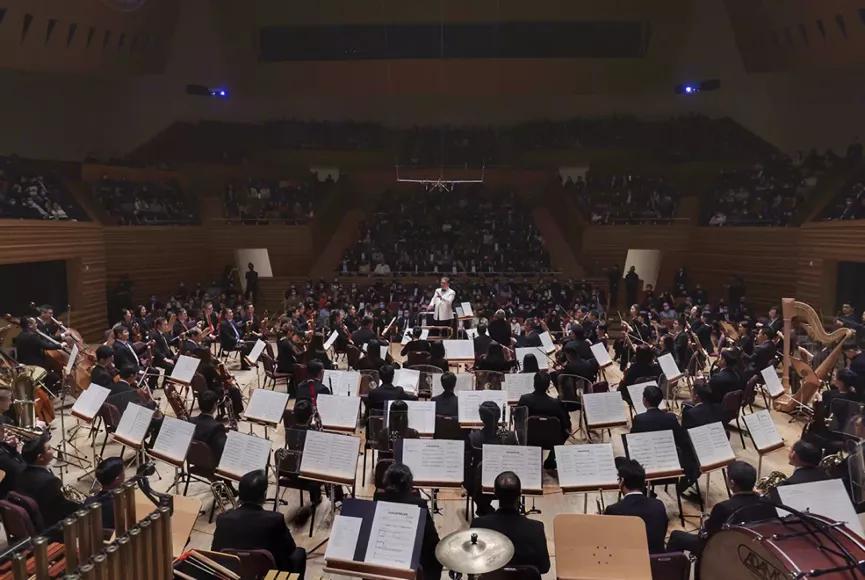 捷豹路虎与007哪个好,007与捷豹