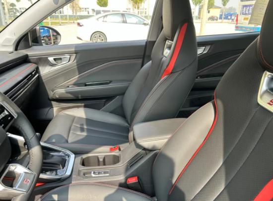 五菱星驰suv起售价图片,五菱星驰小型suv多少钱