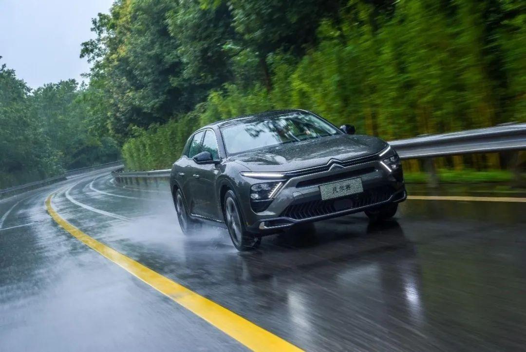 凡尔赛c5x哪款车最值得购买,凡尔赛c5x2022款和2023款有什么区别