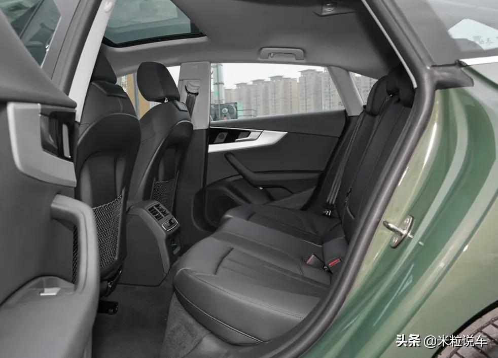 奥迪a528万,奥迪a5视频素材敞篷版