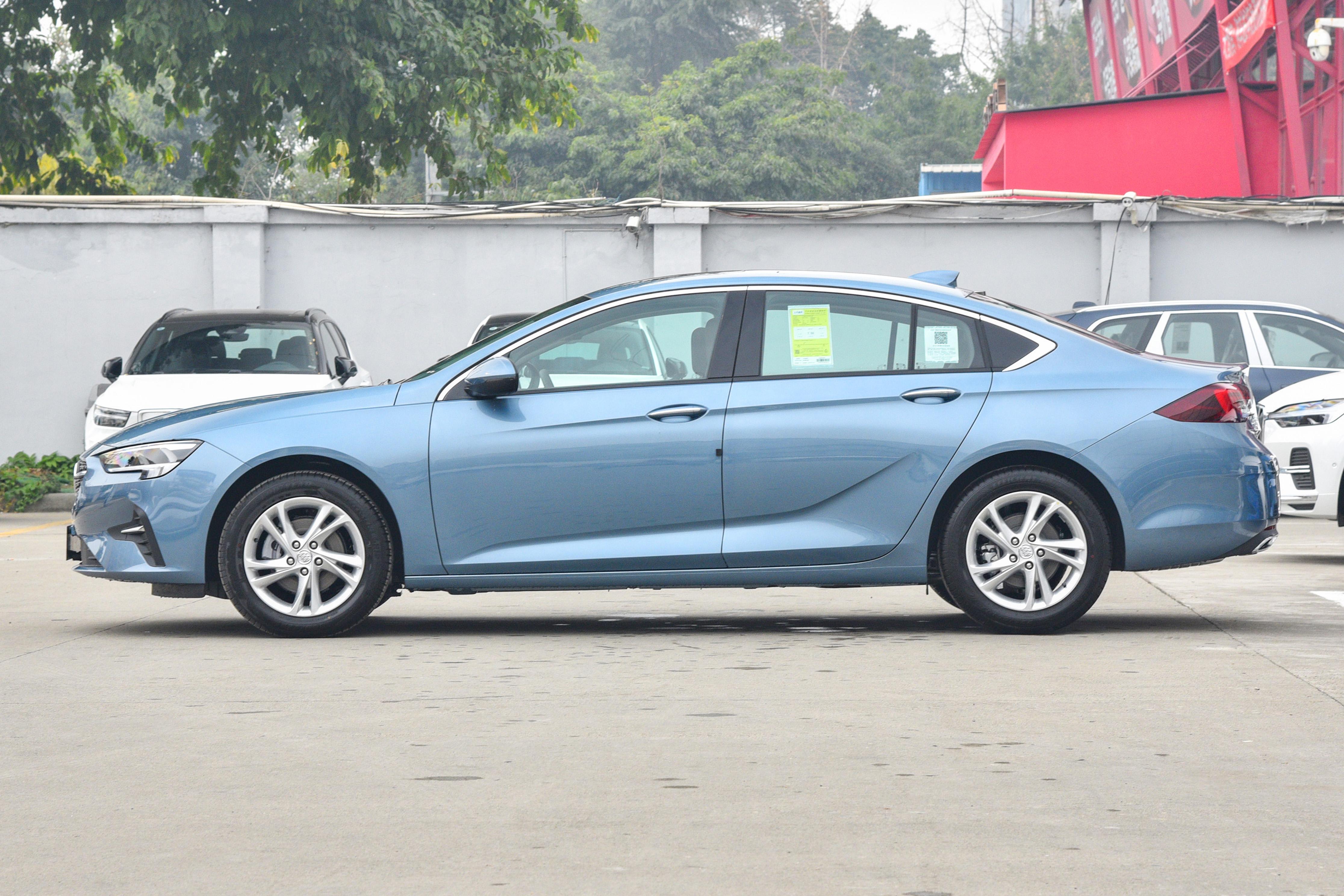 别克君威现在最低落地多少钱1.5t,别克君威落地价1.5t豪华型