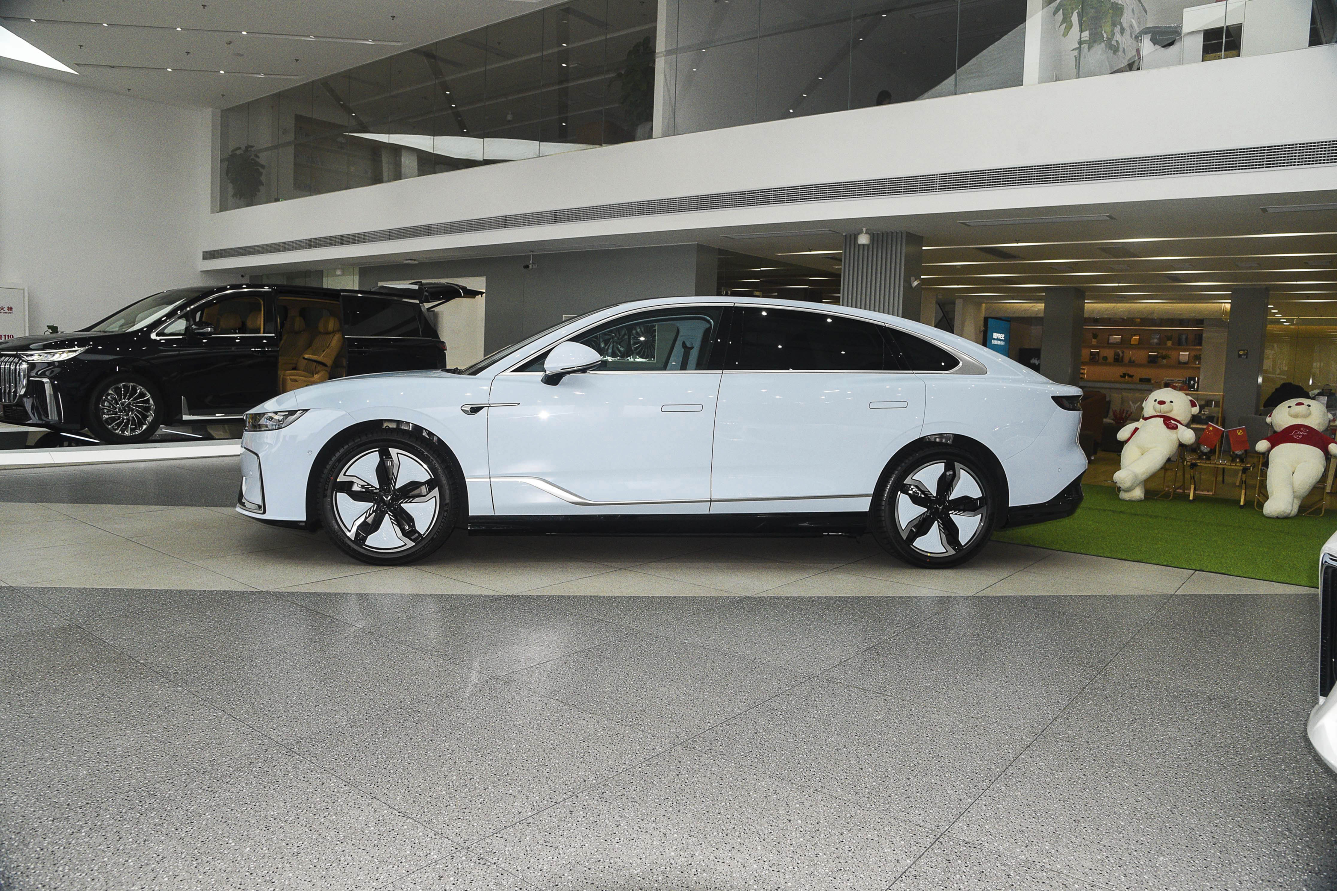 鏈堜粯8000宸﹀彸棣栦粯鍗佷簩涓変竾鐨勮溅,鏈堜粯700涔拌溅