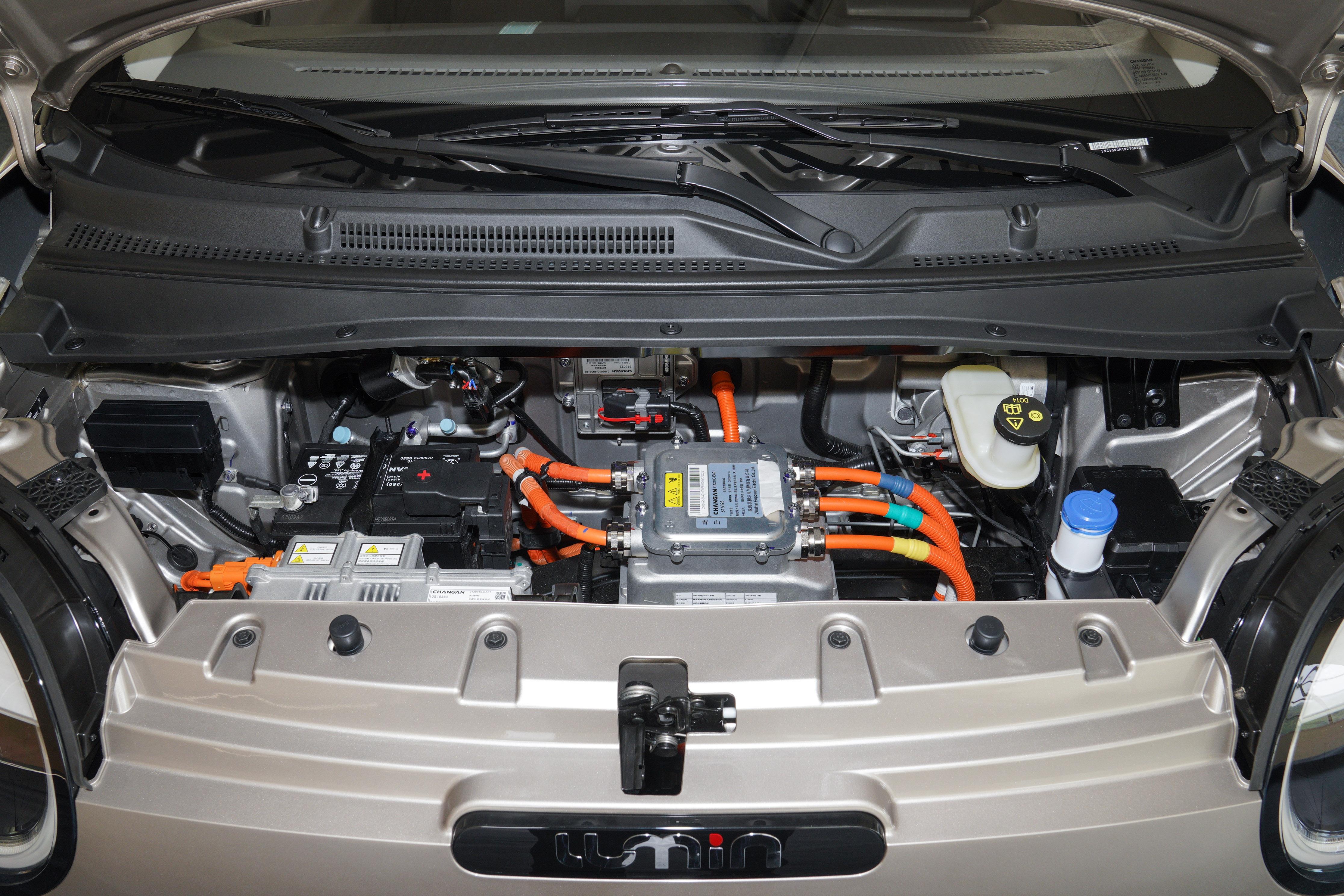 长安unik城区代步,大众新能源汽车推荐女士开