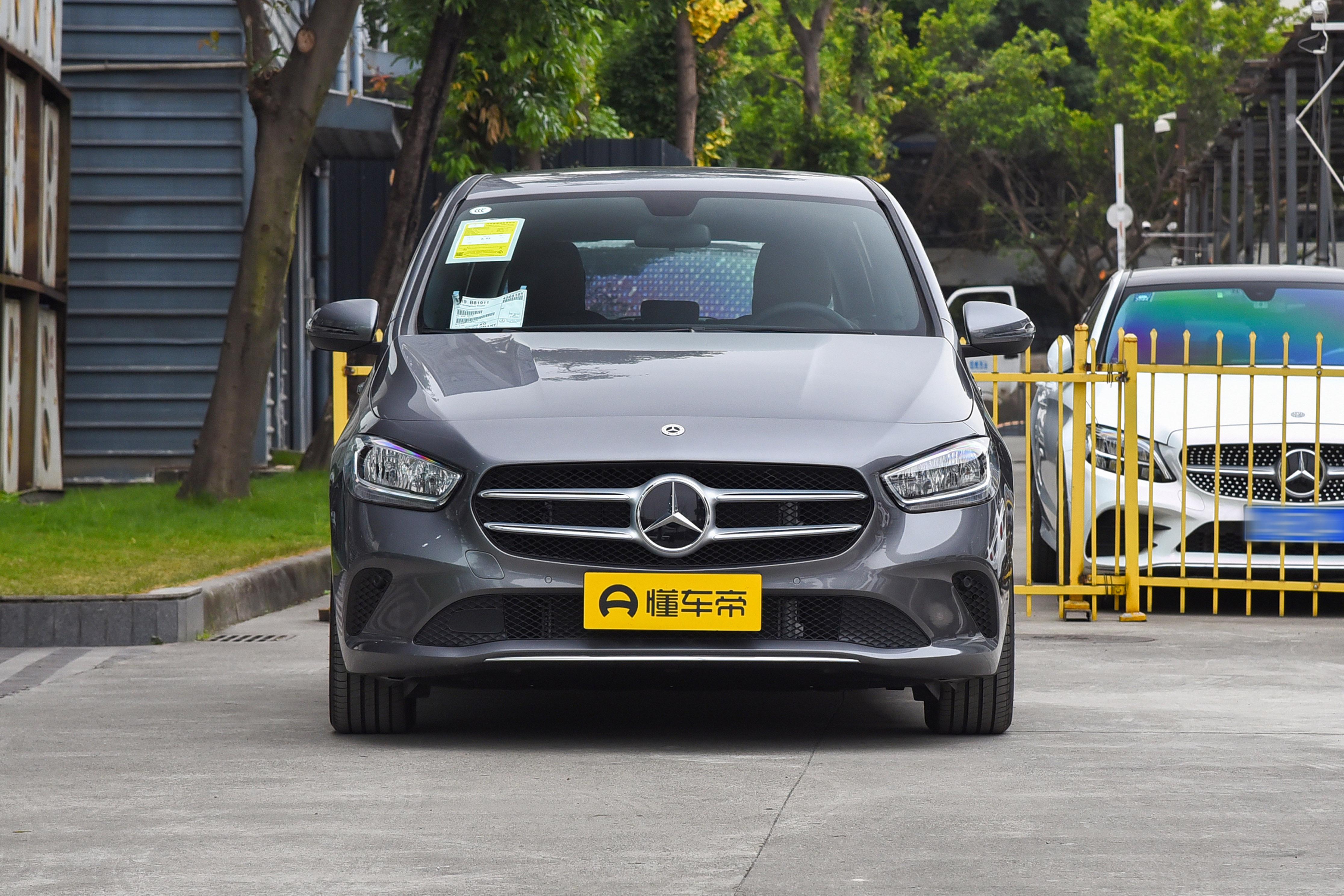 奔驰b级评测二手,奔驰B级评测