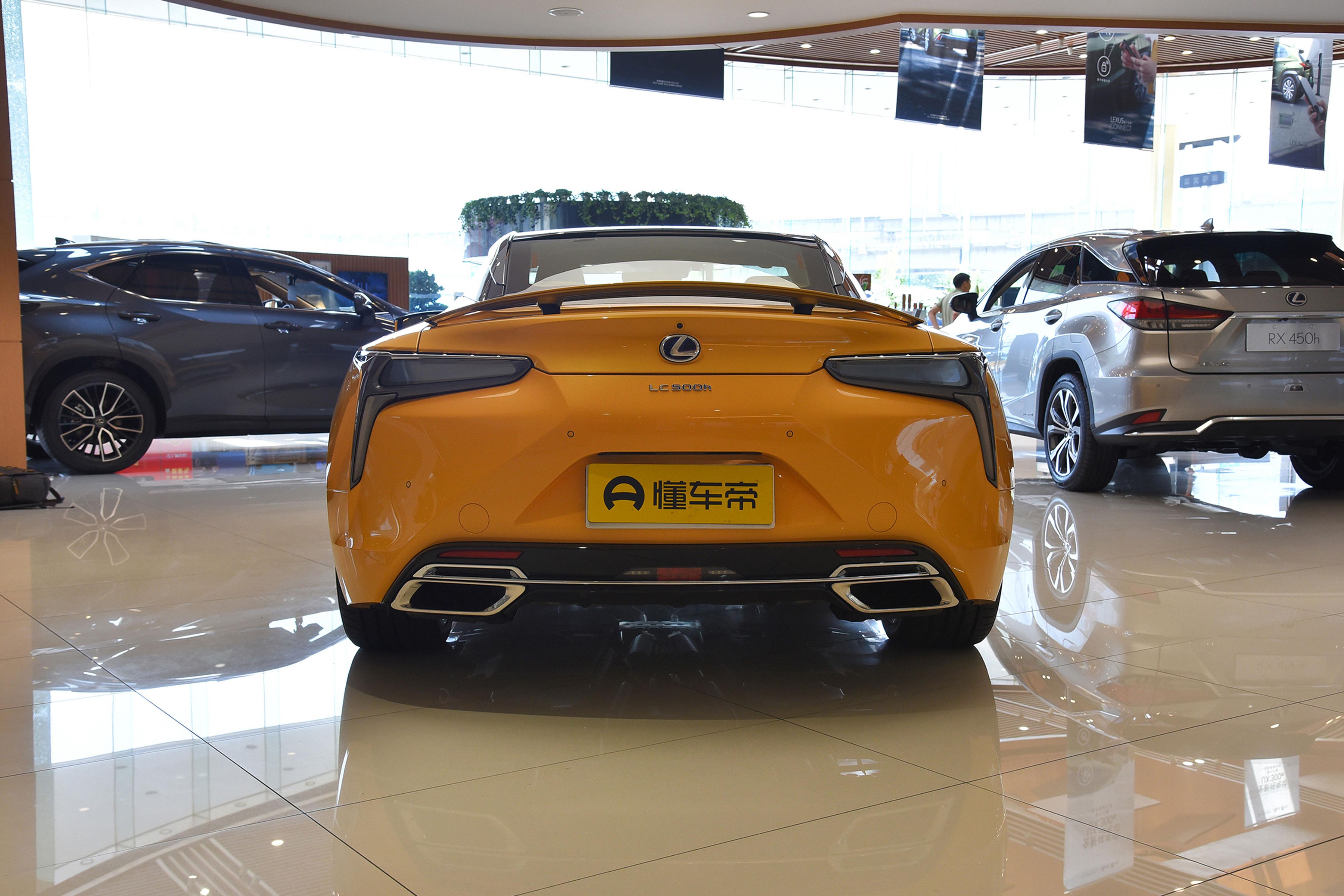 2021款雷克萨斯lc跑车,lc300兰德酷路泽vs雷克萨斯lx570