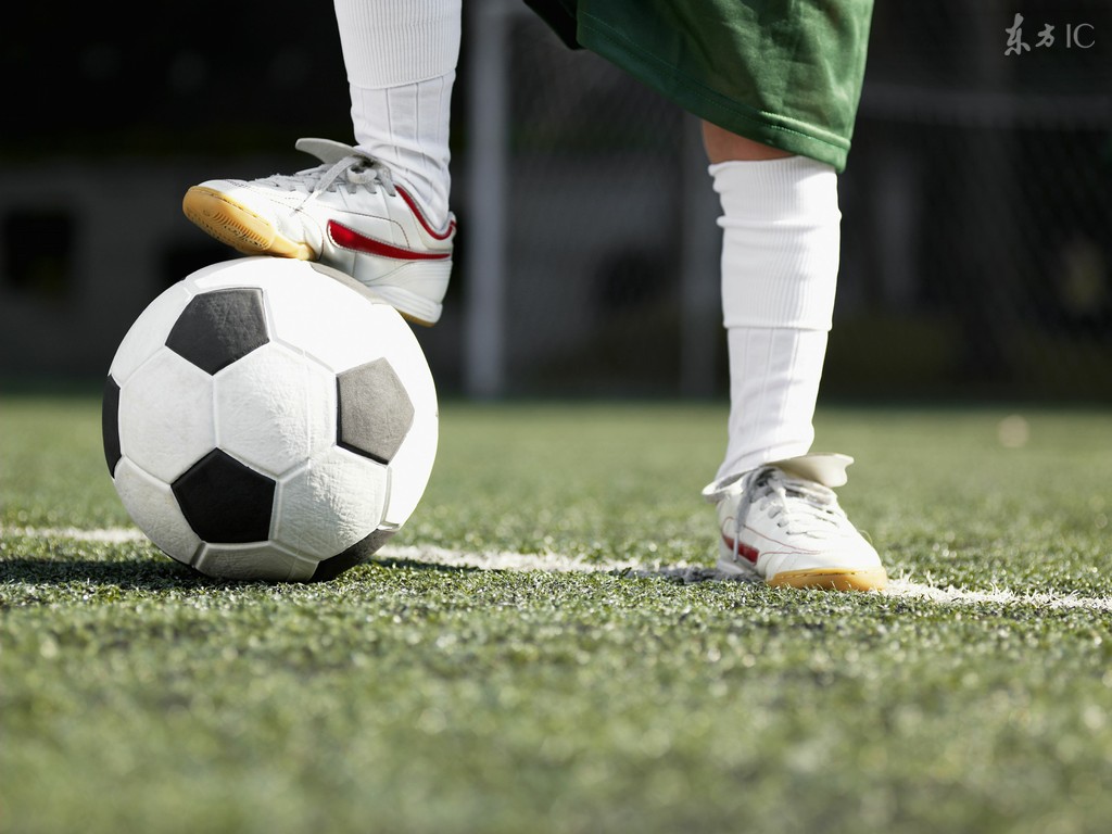 小说：他因特殊情况只有五分钟体能，却接连射进几个球