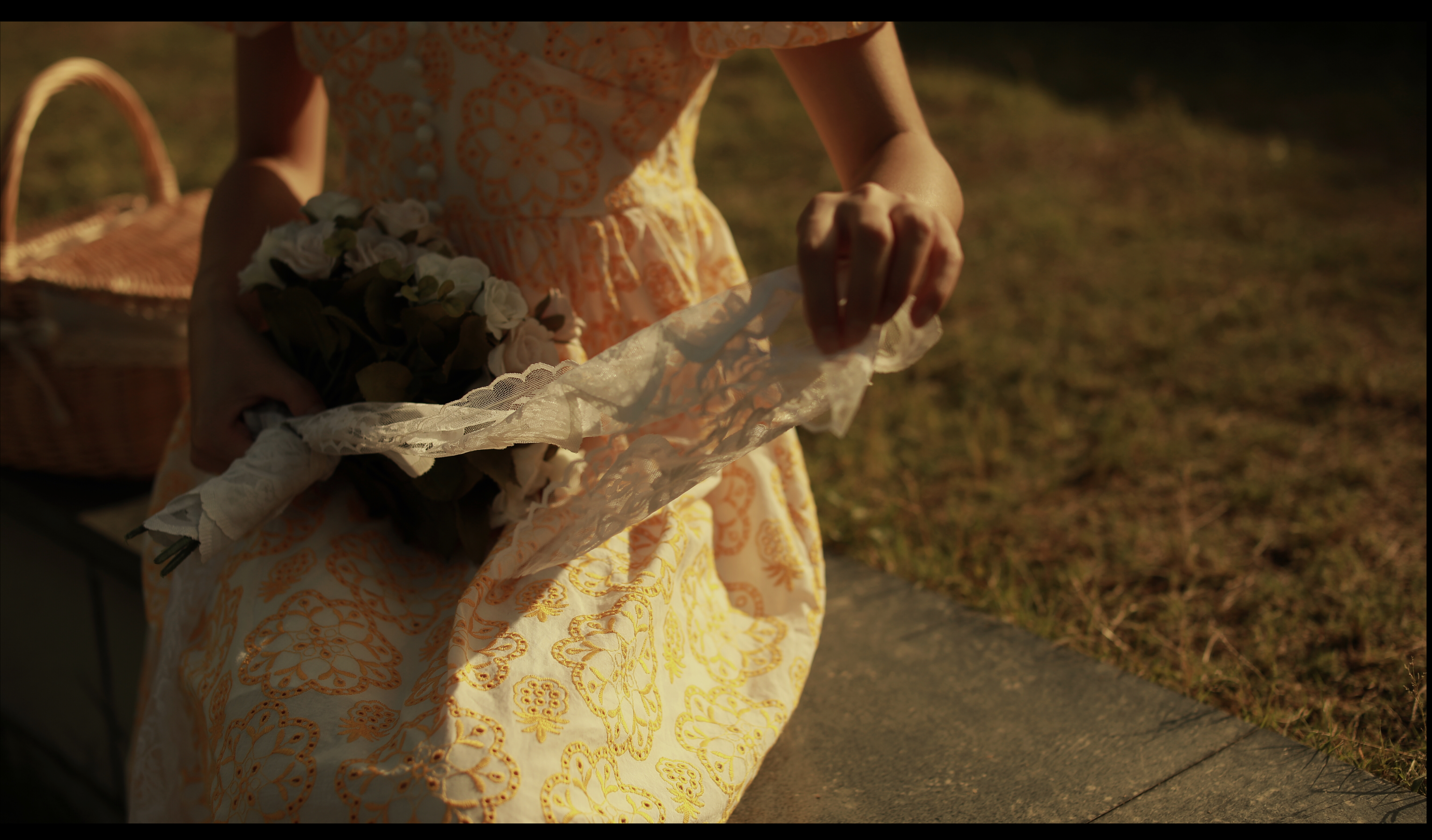 妻子难产丈夫冲进看到揪心一幕,妻子难产死亡医生见死不救