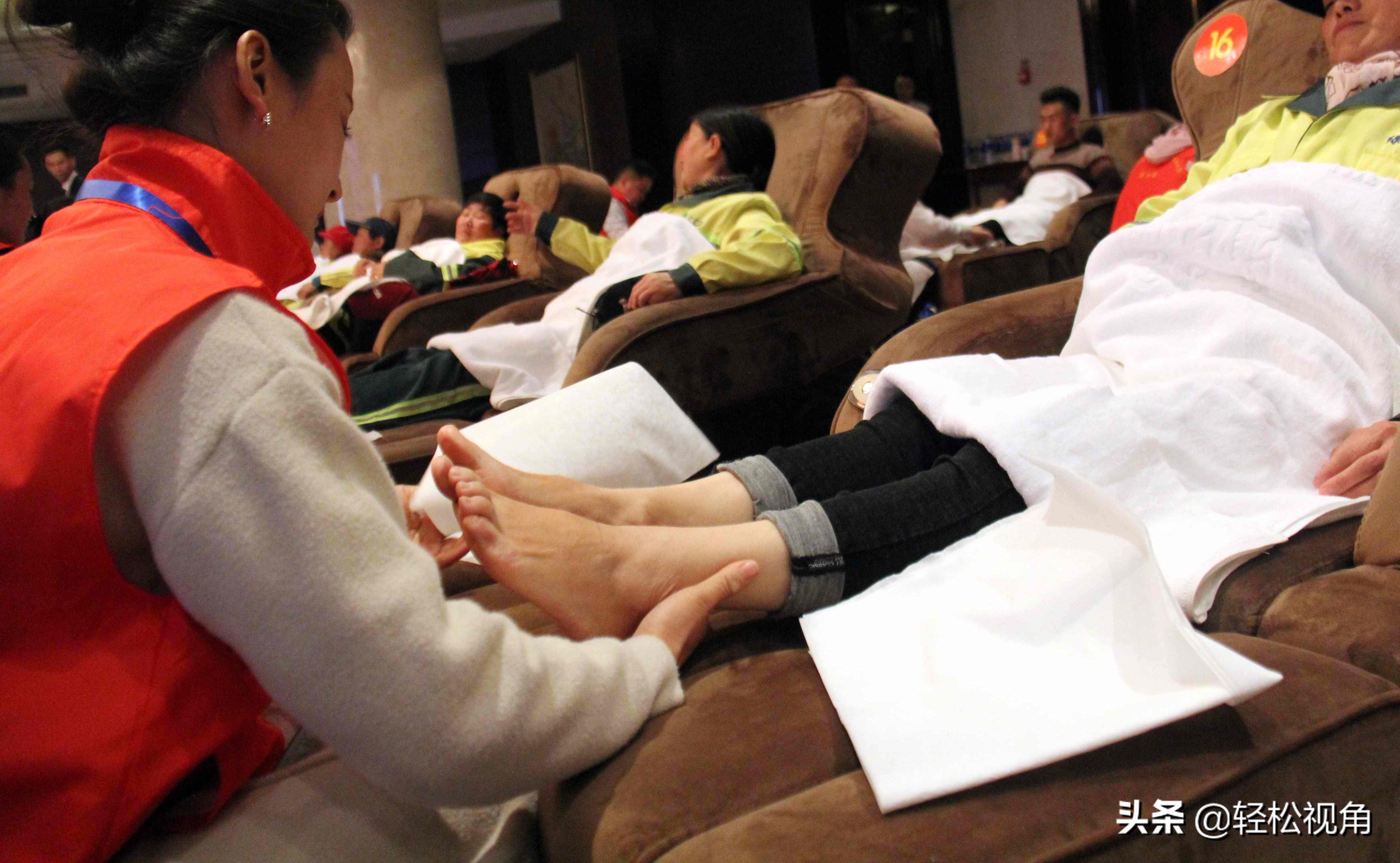 关爱足部健康活动,关爱市民健康义诊活动