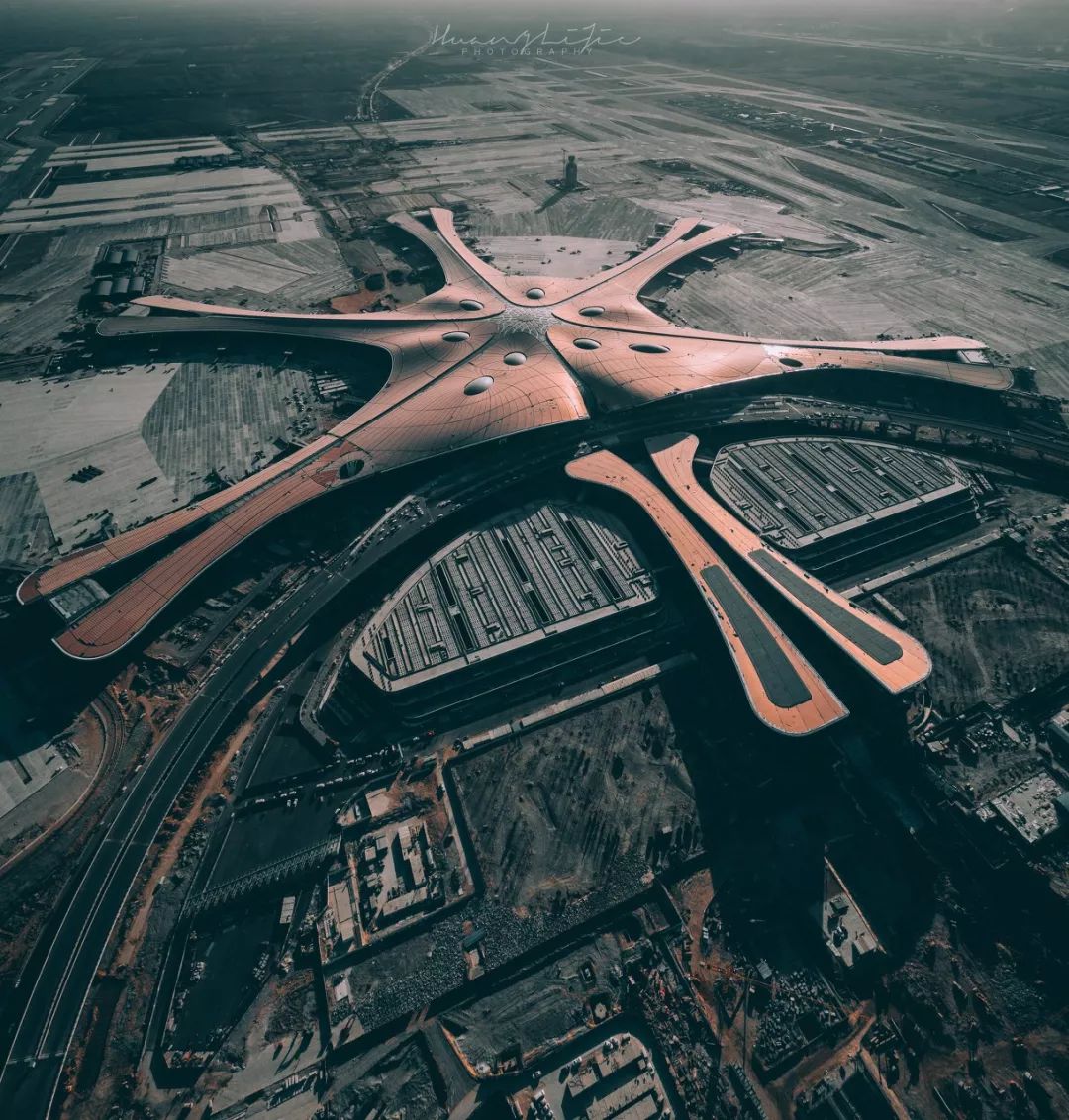 中国世界级超大型国际机场,中国建造超大型机场