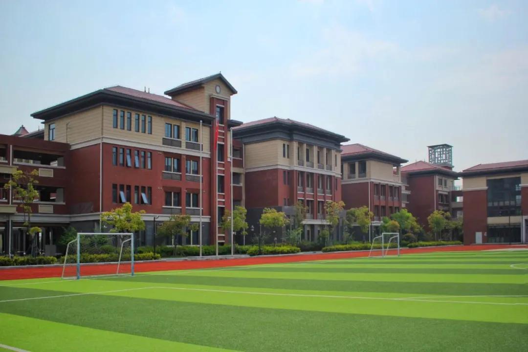 南京大学金陵小学怎么样,南京金陵小学仙林湖校区学费