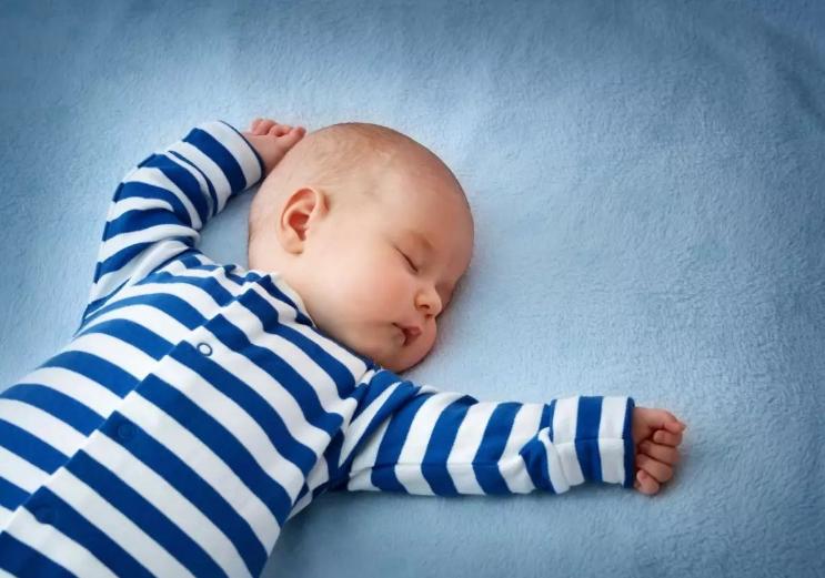 宝宝哭了怎么用安抚语,一月宝宝哭闹怎么办教你一招止哭