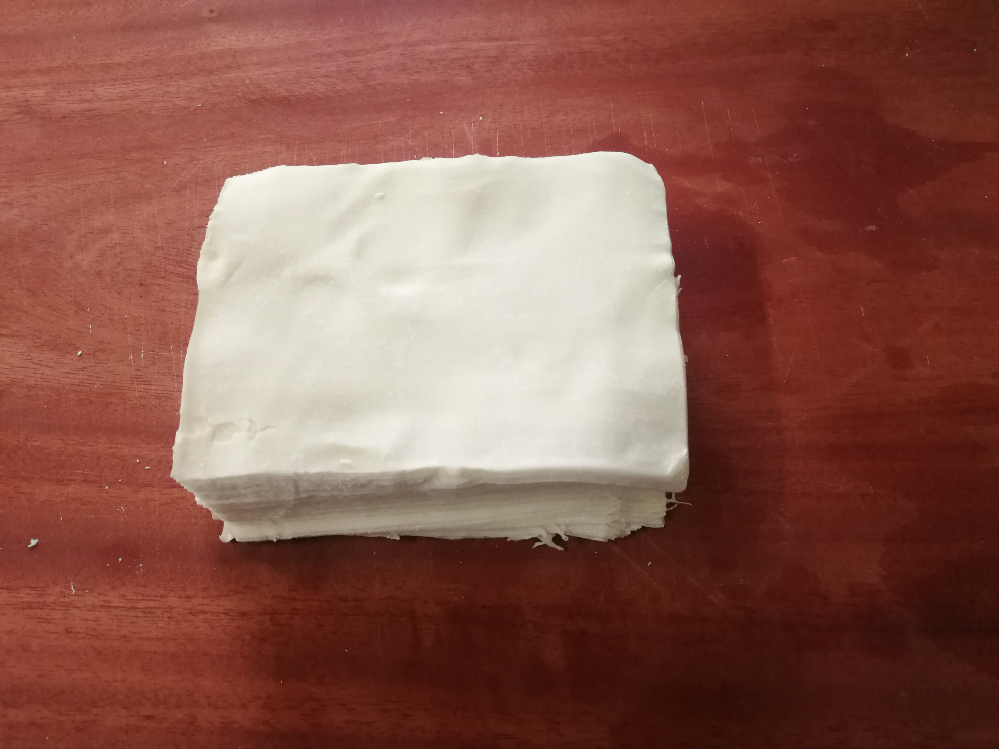 做私房馄饨小馄饨皮需要多大,买的馄饨皮怎么包小馄饨