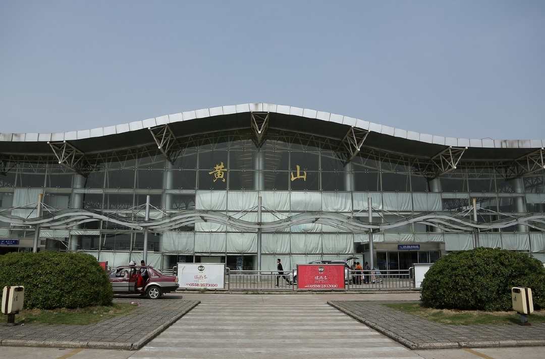 乌鲁木齐国际机场,上海浦东国际机场国际航班汇总