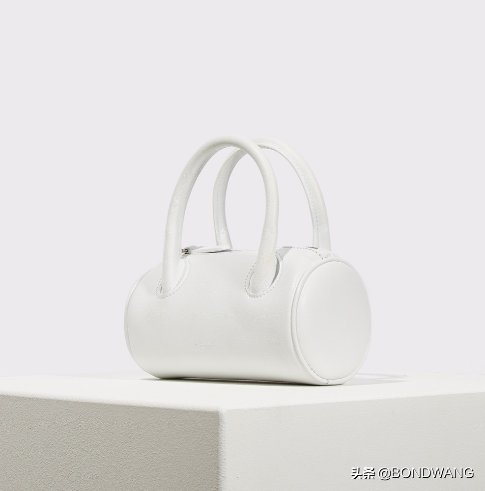 abra品牌鞋,为乔布斯设计logo的设计师