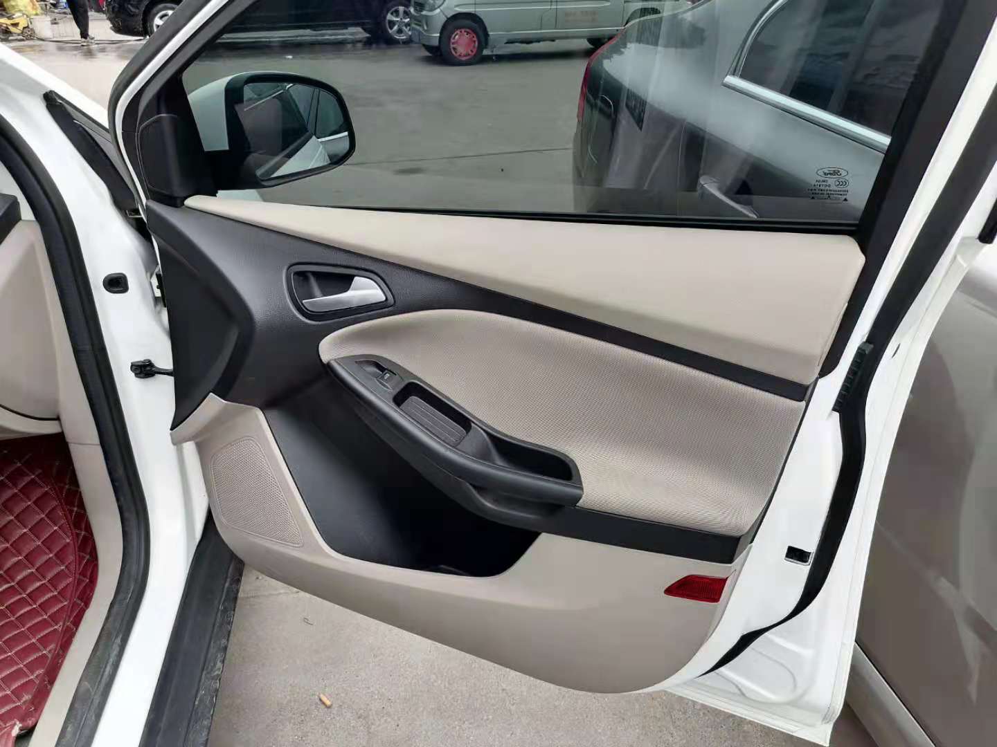 福克斯3年7万公里,3年的福克斯二手值多少钱