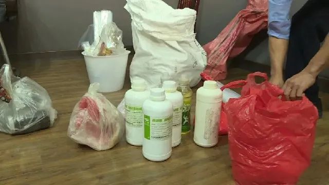 学会这3个小方法轻松买到真蜂蜜,一分钟带你如何辨别蜂蜜